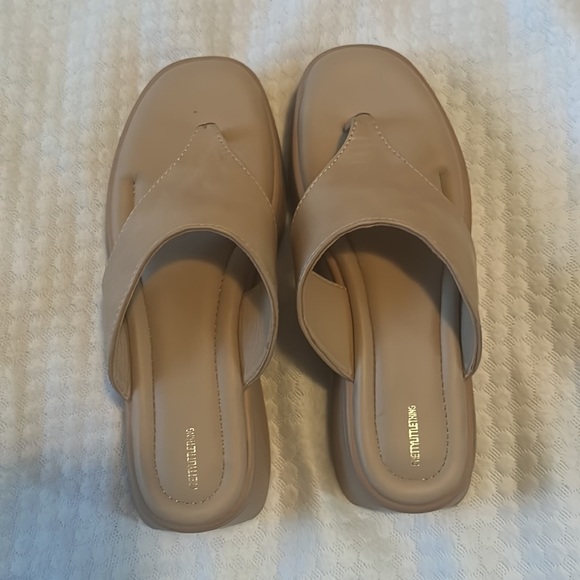 Beige Pu Toe Thong Flatform Mules - Picture 3 of 7